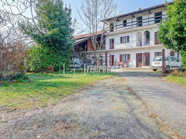 Rustico / Casale in vendita a Agrate Conturbia NO