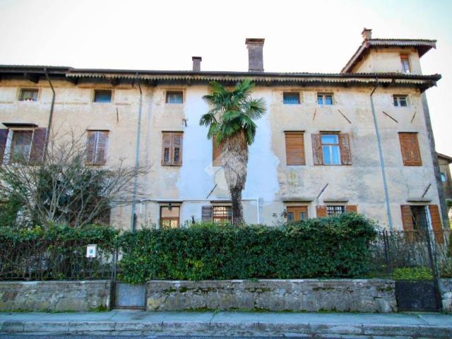 Rustico / Casale in vendita a Aiello del Friuli UD