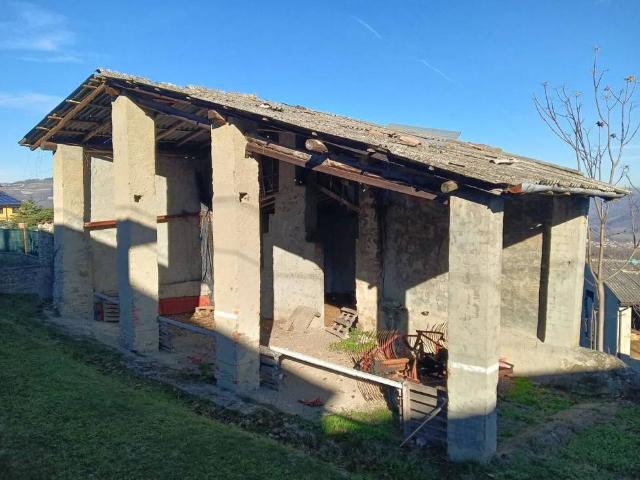 Rustico / Casale in vendita a Alta Val Tidone PC