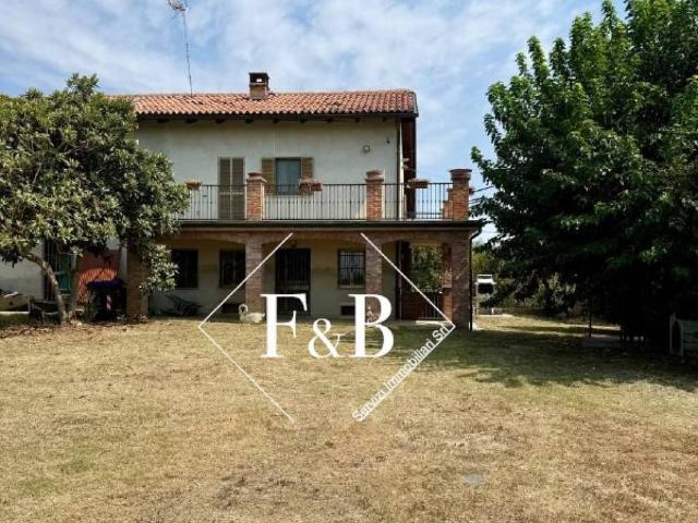 Rustico / Casale in vendita a Altavilla Monferrato AL