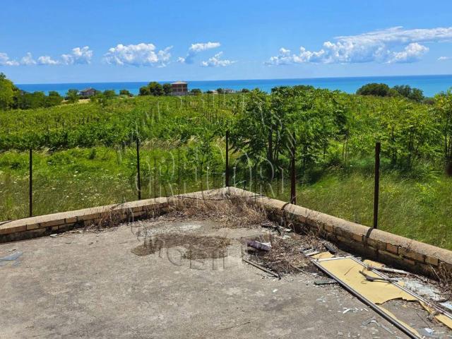 Rustico / Casale in vendita a Altidona FM