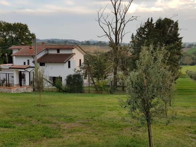 Rustico / Casale in vendita a Alvignano CE