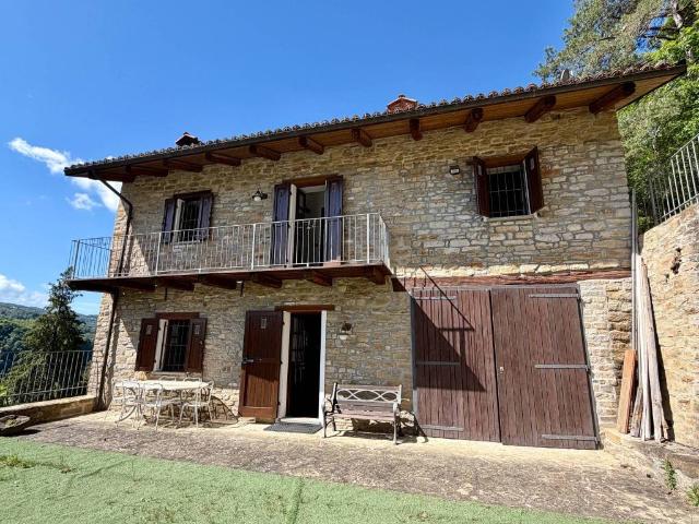 Rustico / Casale in vendita a Alba CN