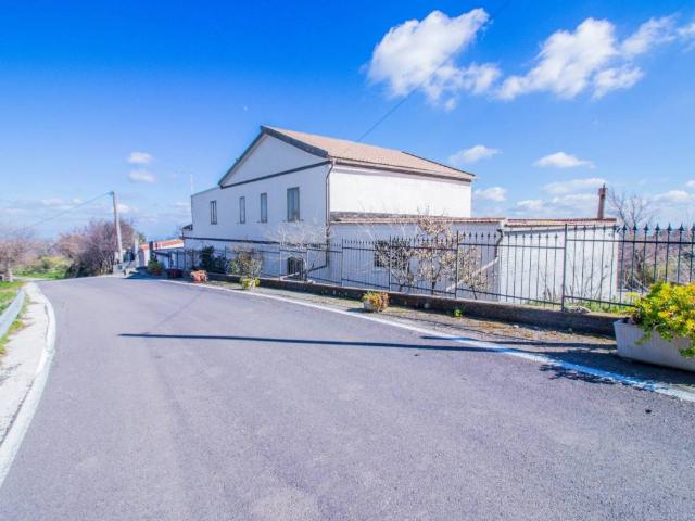 Rustico / Casale in vendita a Alberona FG