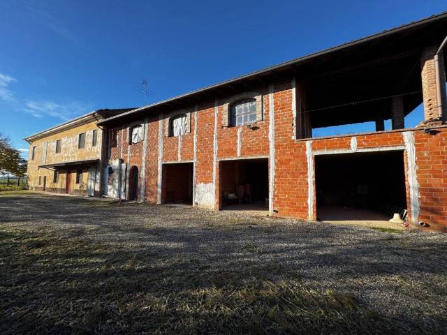 Rustico / Casale in vendita a Alessandria AL