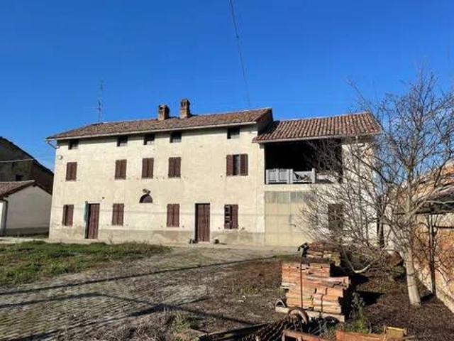 Rustico / Casale in vendita a Alluvioni Piovera AL