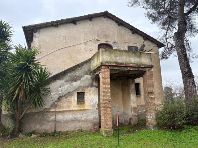 Rustico / Casale in vendita a Aprilia LT