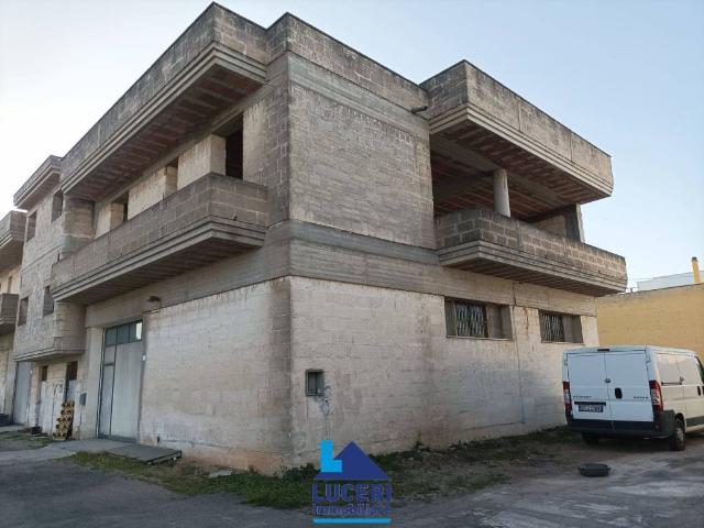 Rustico / Casale in vendita a Aradeo LE