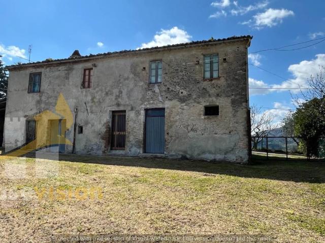 Rustico / Casale in vendita a Arcevia AN