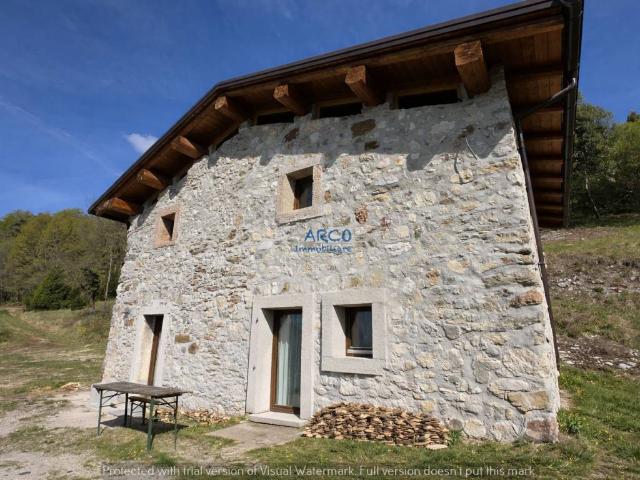 Rustico / Casale in vendita a Arco TN