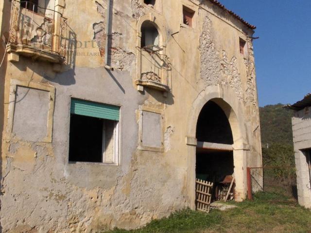 Rustico / Casale in vendita a Arcugnano VI