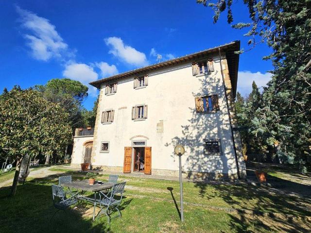 Rustico / Casale in vendita a Arezzo AR