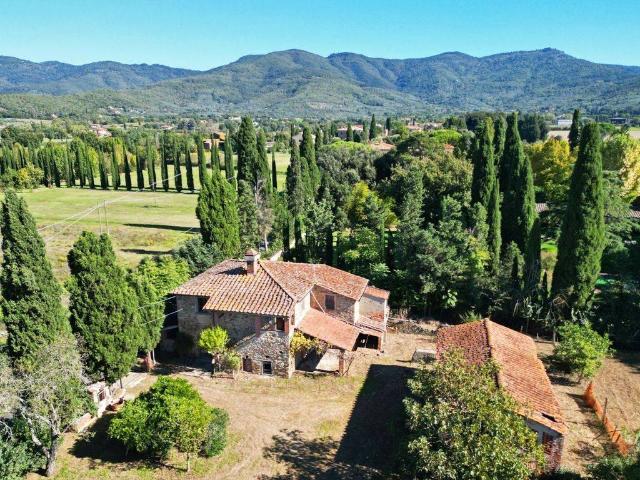 Rustico / Casale in vendita a Arezzo AR