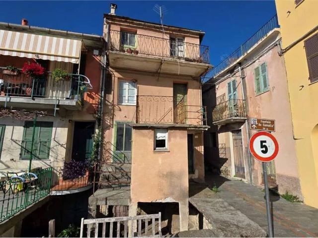Rustico / Casale in vendita a Arnasco SV