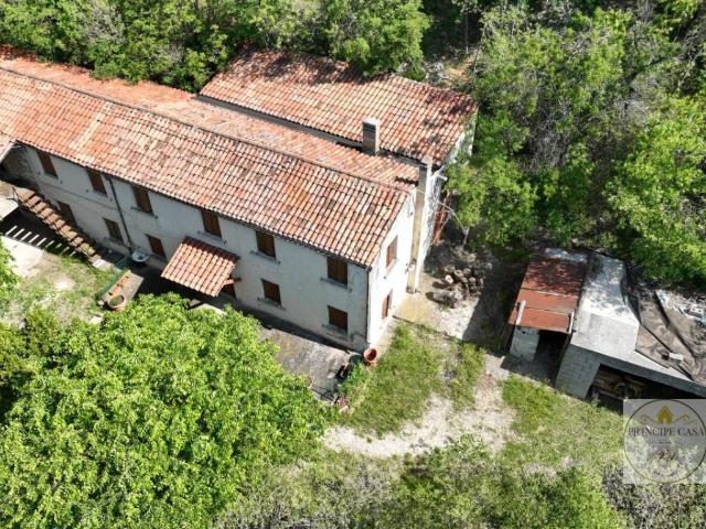 Rustico / Casale in vendita a Arquà Petrarca PD