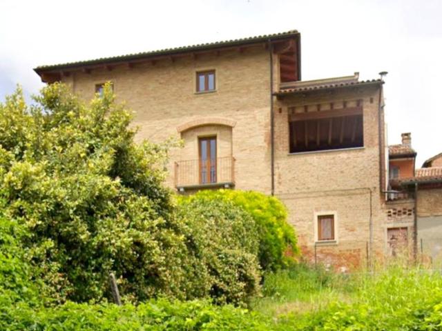 Rustico / Casale in vendita a Asti AT