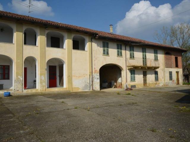 Rustico / Casale in vendita a Asti AT