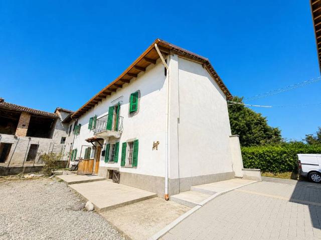 Rustico / Casale in vendita a Asti AT