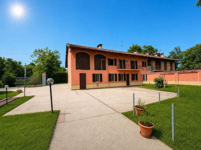 Rustico / Casale in vendita a Asti AT