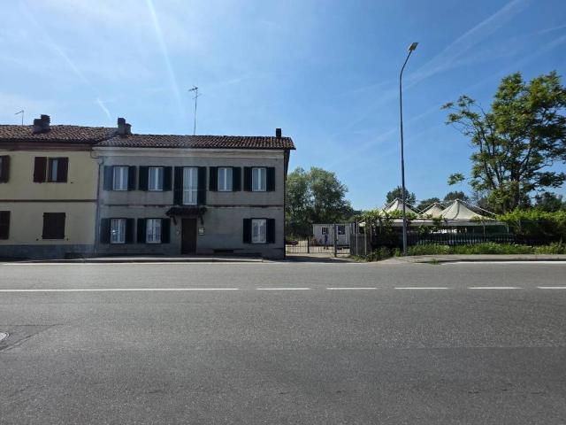 Rustico / Casale in vendita a Asti AT