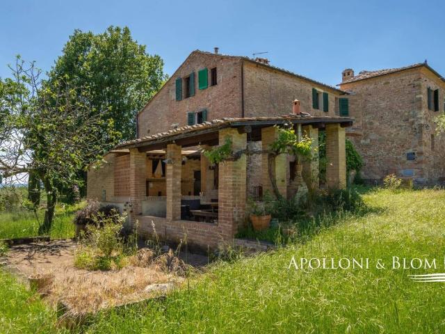 Rustico / Casale in vendita a Asciano SI