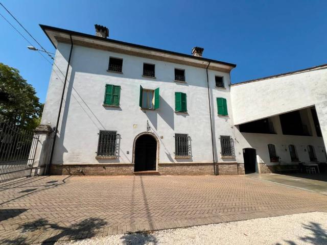 Rustico / Casale in vendita a Asola MN