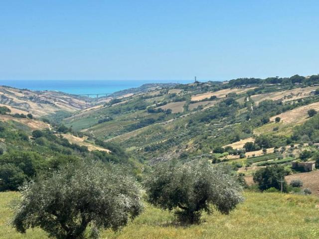 Rustico / Casale in vendita a Atri TE