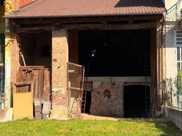 Rustico / Casale in vendita a Boves CN