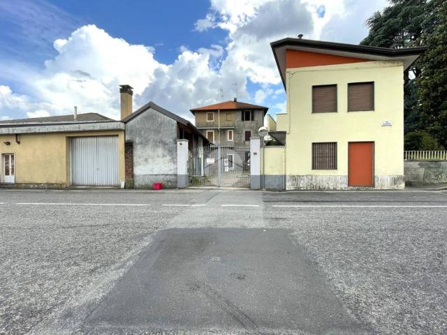 Rustico / Casale in vendita a Boffalora Sopra Ticino MI