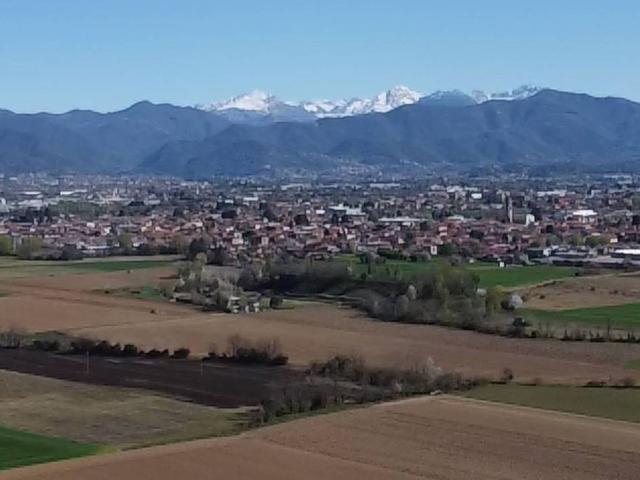 Rustico / Casale in vendita a Bonate Sotto BG