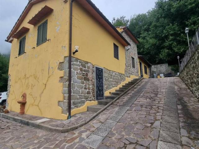 Rustico / Casale in vendita a Borgo San Lorenzo FI