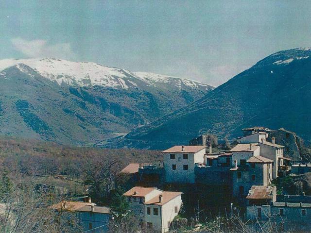 Rustico / Casale in vendita a Borgorose RI