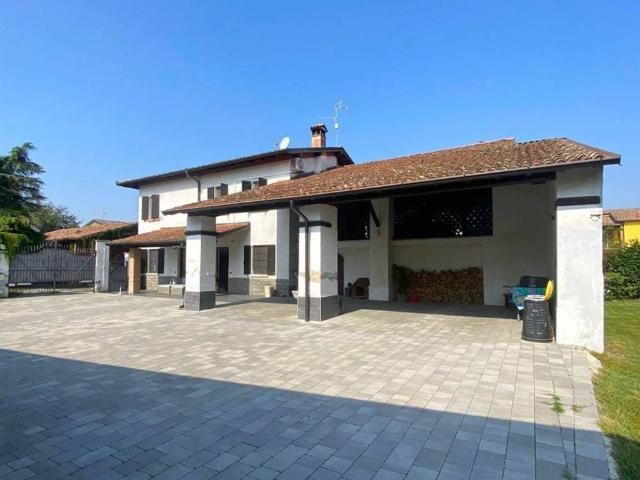 Rustico / Casale in vendita a Borghetto Lodigiano LO