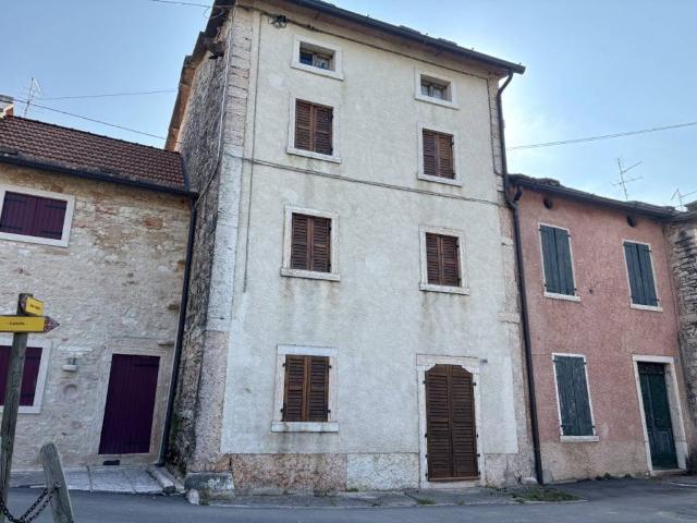 Rustico / Casale in vendita a Bosco Chiesanuova VR