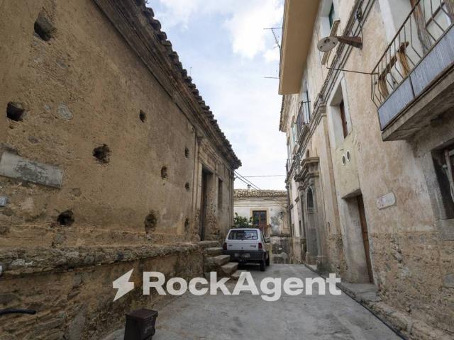 Rustico / Casale in vendita a Badolato CZ