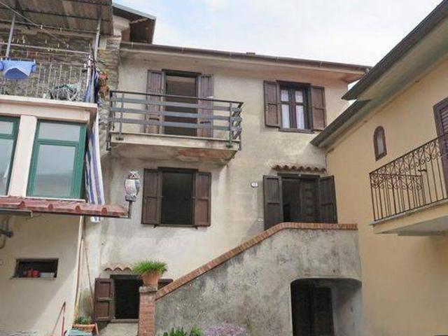 Rustico / Casale in vendita a Bagnone MS