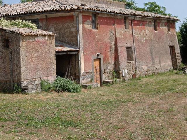 Rustico / Casale in vendita a Bagnoregio VT
