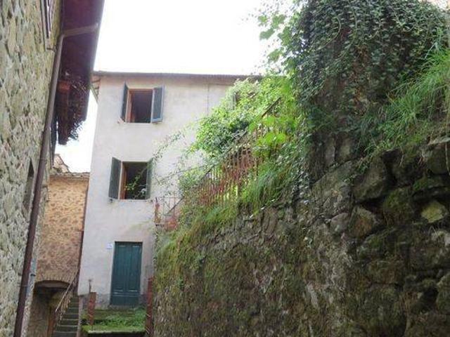 Rustico / Casale in vendita a Bagni di Lucca LU