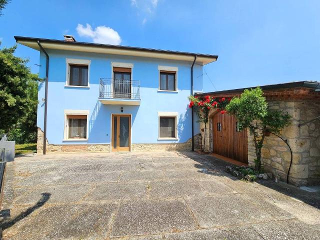 Rustico / Casale in vendita a Barbarano Mossano VI