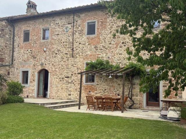 Rustico / Casale in vendita a Barberino di Mugello FI