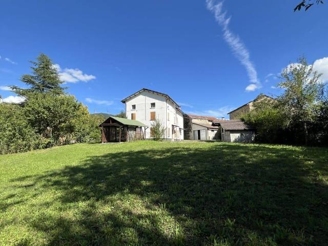 Rustico / Casale in vendita a Bardi PR