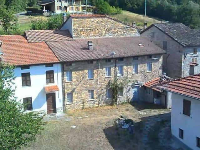 Rustico / Casale in vendita a Bardi PR