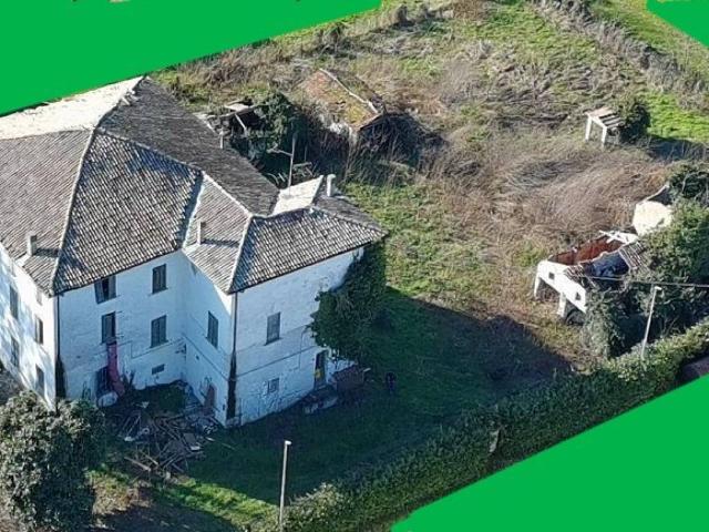 Rustico / Casale in vendita a Baricella BO