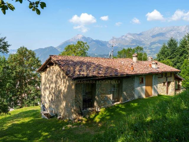 Rustico / Casale in vendita a Barzio LC