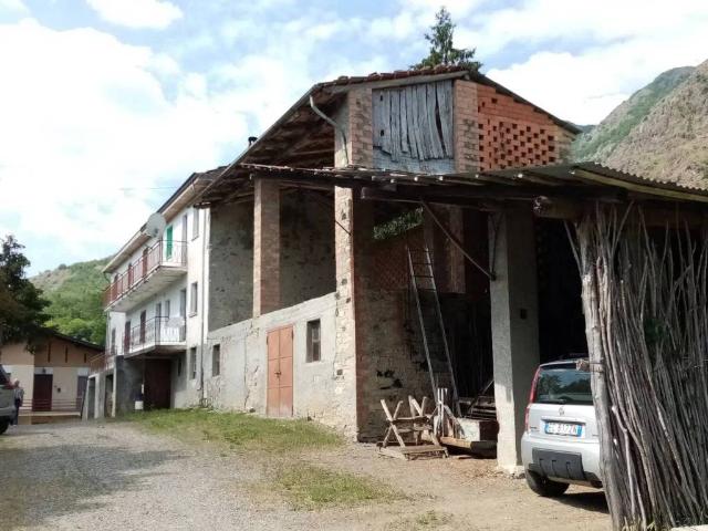 Rustico / Casale in vendita a Bettola PC