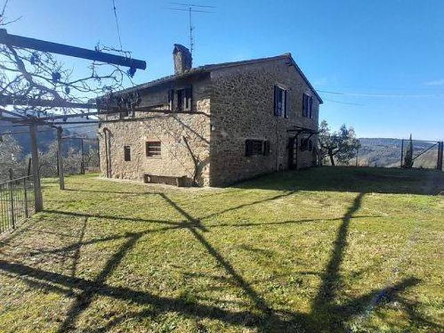 Rustico / Casale in vendita a Bettona PG