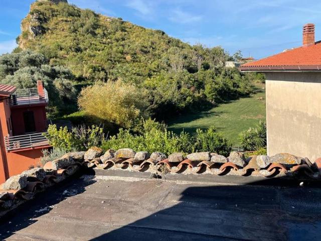 Rustico / Casale in vendita a Belvedere Marittimo CS