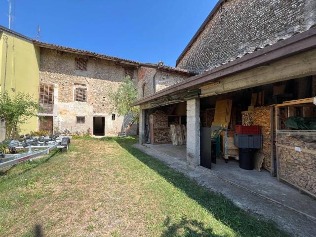 Rustico / Casale in vendita a Bertiolo UD