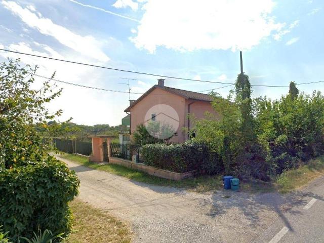 Rustico / Casale in vendita a Buttapietra VR