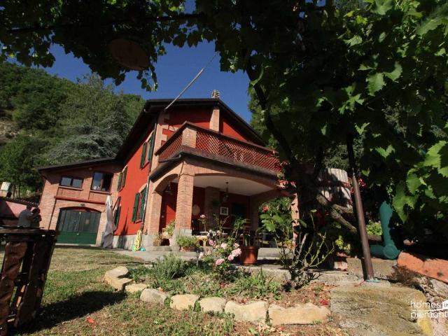 Rustico / Casale in vendita a Bubbio AT